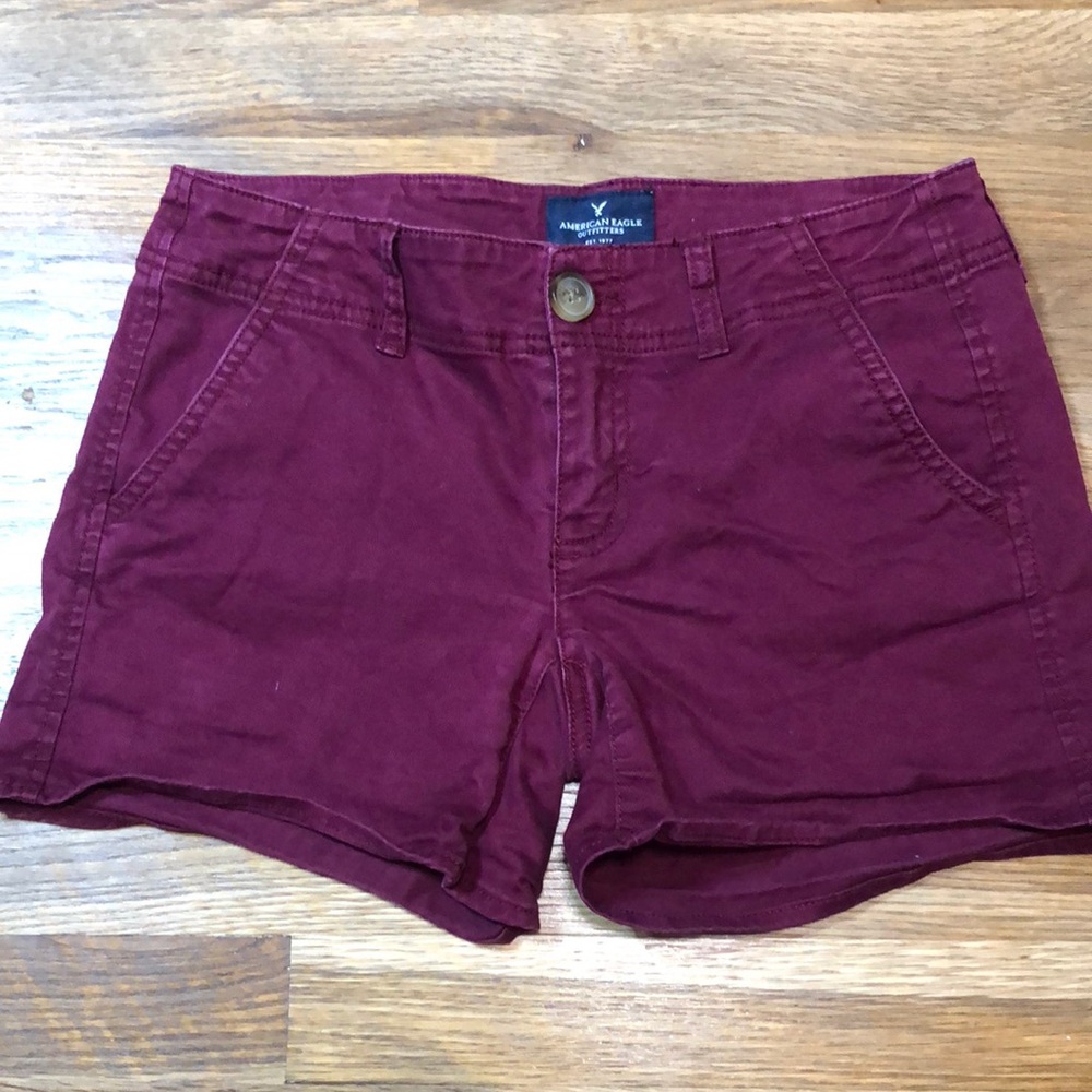 American Eagle khaki style shortie shorts